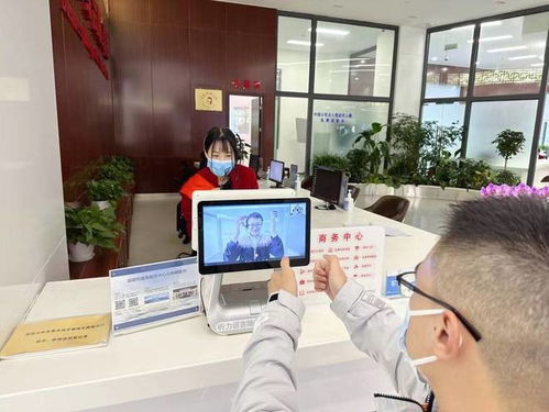 “無(wú)聲”的窗口，有愛(ài)的橋梁 昆明市政務(wù)服務(wù)中心上線手語(yǔ)翻譯服務(wù)